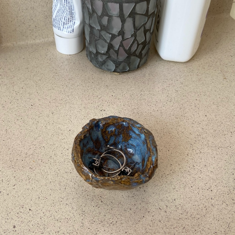 Textured blue and brown ring dish